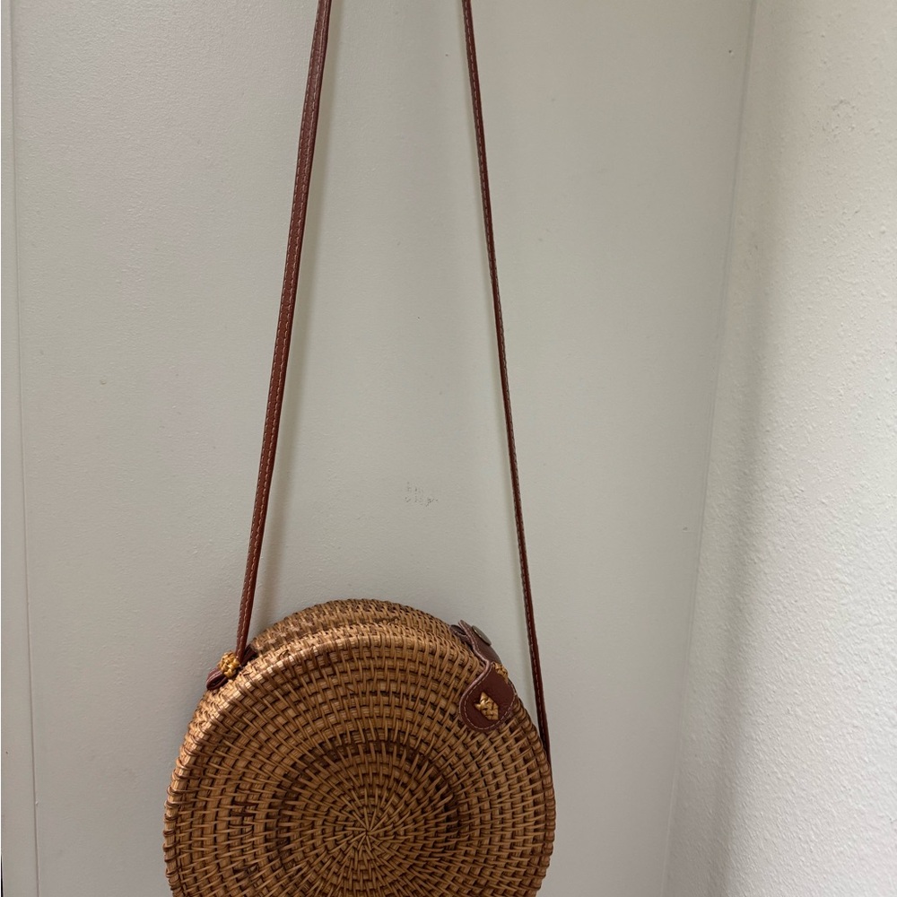 Round Woven Crossbody Bag - Brown